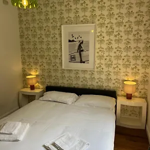 Bed & Breakfast Maison D' Orange -, Saint-Tropez
